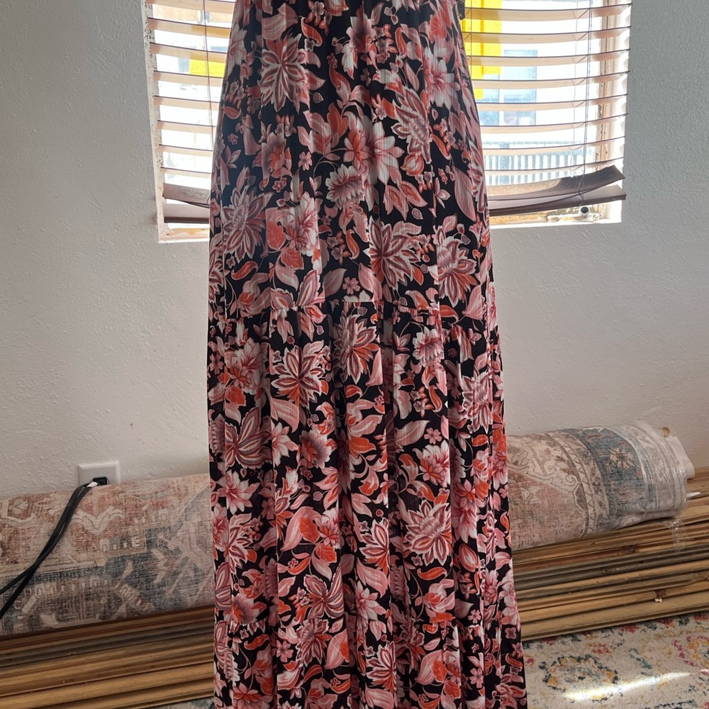 Pretty Maxi Dress. - image 3